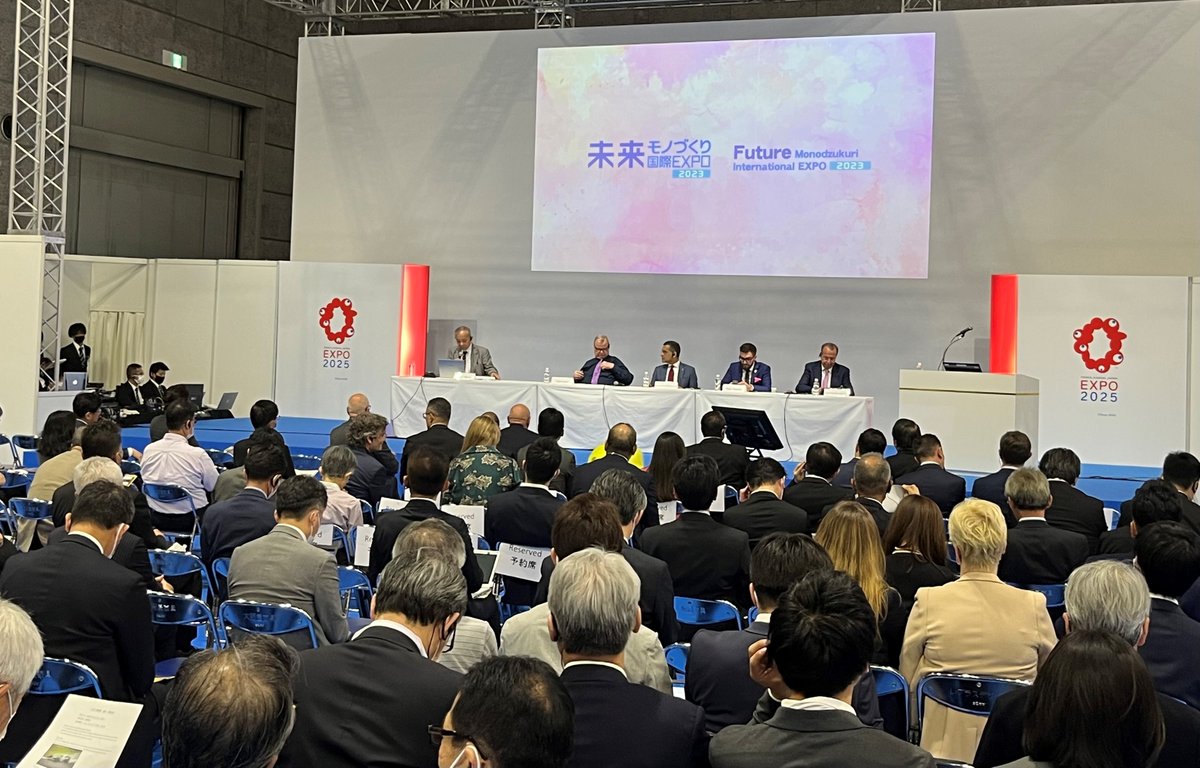 Well_BeingTech's tweet photo. Well-being Tech フォーラムが開催。海外有識者による
働く環境での ＃ウェルビーイング に関してラウンドテーブルが行われています。#未来モノづくり国際EXPO https://t.co/fcngPZLBe0
