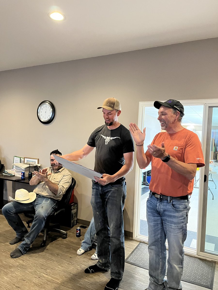 LeightonKolk's tweet photo. Big day! Deanna got 92% Ricki 100% and Glen just completed his first life sentence! 20years down 20 to go. Asked Glen if a trip to Hawaii would be appropriate gift…he said nothing would make him happier…so we got him nothing. #thankyou #amazingcrew #kflpic #dejamoo https://t.co/6kHHGm74XJ