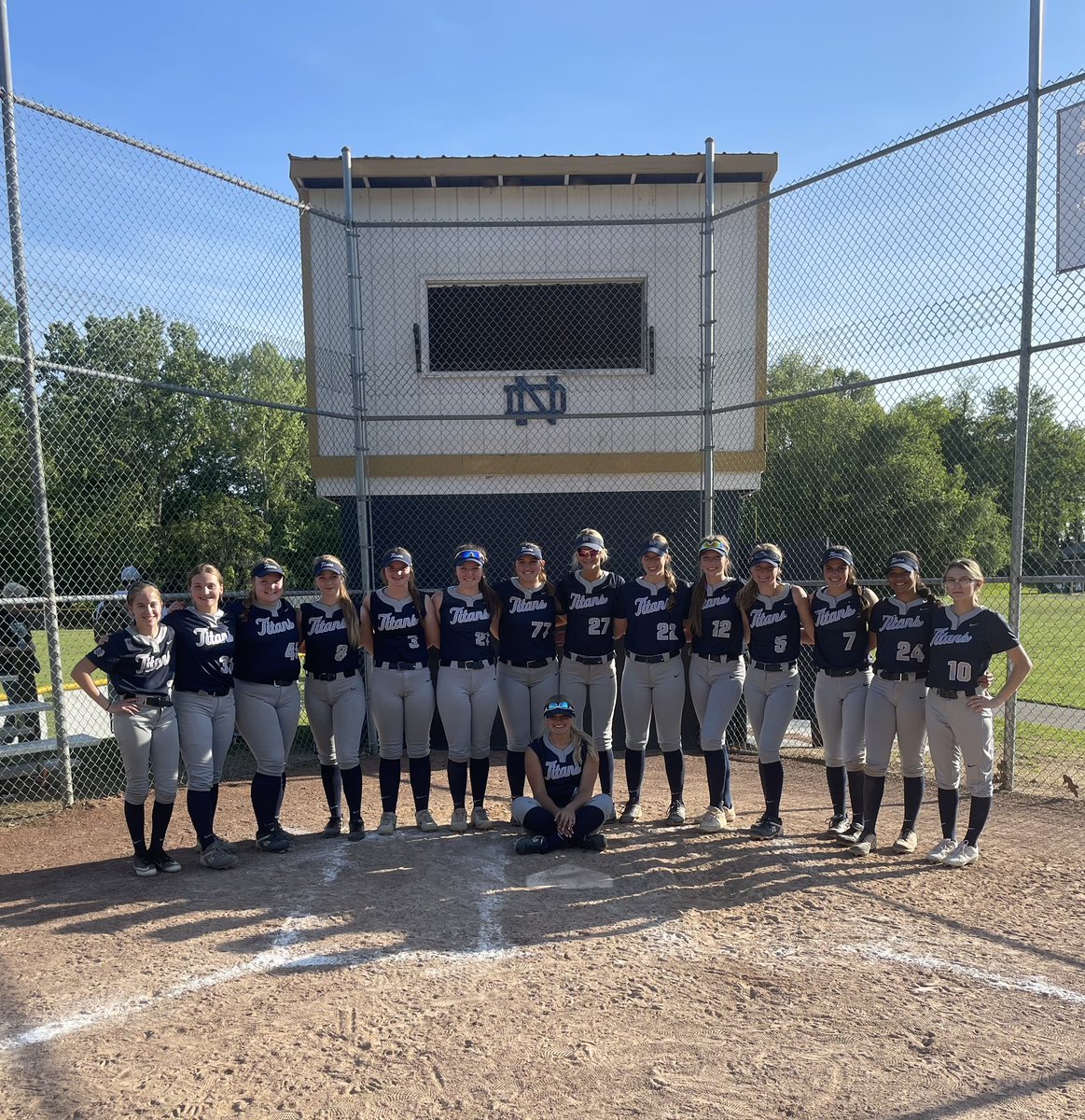 Lady Titans are Sectional Champs as they defeat <a href="/FurnanceBobcats/">Green High School Bobcats</a> by a score of 23-0 as the bats were 🔥
<a href="/_Breehicks/">Bree</a> 4-4 4Rs
<a href="/FordKyndall/">Kyndall Ford</a> 3-4 4 RBI
<a href="/sparksgwen27/">Gwen Sparks</a> 2-4 3 RBI 💣
<a href="/KateEntler/">Kate Entler</a> 2-3 3 RBI
<a href="/EntlerMaddie/">Maddie Entler</a> 2-4 2 RBI
<a href="/FordMaycee/">Maycee Ford</a> 1-4 4 RBI