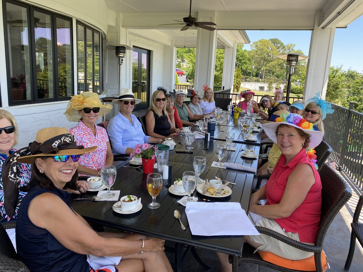 HolstonHillsCC's tweet photo. HHCC 18-hole ladies group had their “Off to the Races” event today! GREAT weather, GREAT golf &amp; GREAT hats!! ❤️⛳️🏌🏼‍♀️👒🐎 
#HolstonHillscc #McconnellGolf #LadiesGolf #Golf #GolfLife https://t.co/xJchLM3413