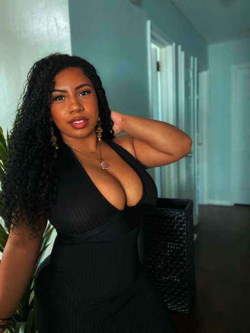 🖤✨ https://t.co/2dAZA4eDsQ