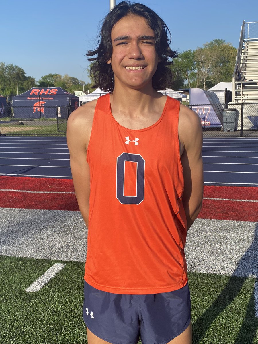Matt Padilla is all conference in the 3200m with a 20sec PR! 2nd place! 9:11.84!!!!!