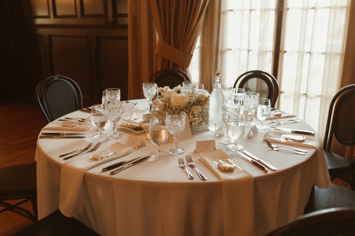 Angel & Alex's tablescape at the lovely Ebell of Long Beach. ✨
#eventplanner #eventcoordinator #bridal #weddingplanner #weddingcoordinator #LAweddingplanner #weddingplannersnearme #weddingphotography #weddinginspiration #weddingphotographer #luxurywedding