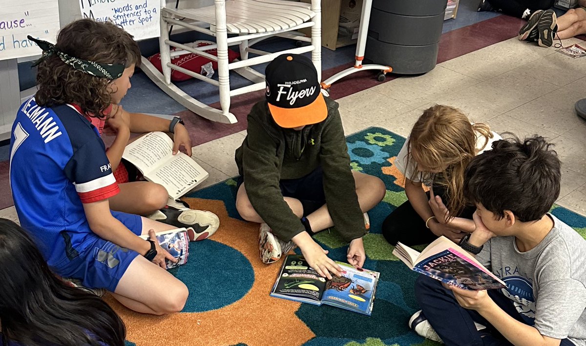 central4D's tweet photo. Hopped down the hall to visit some 3rd grade friends for a “Reading Retreat.”📚 @MissRegan3R @CentralES1 https://t.co/EipIwHKUMU