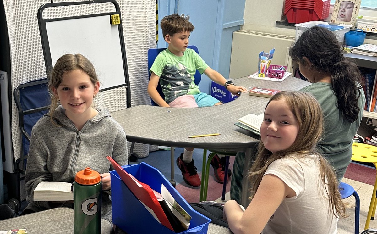 central4D's tweet photo. Hopped down the hall to visit some 3rd grade friends for a “Reading Retreat.”📚 @MissRegan3R @CentralES1 https://t.co/EipIwHKUMU