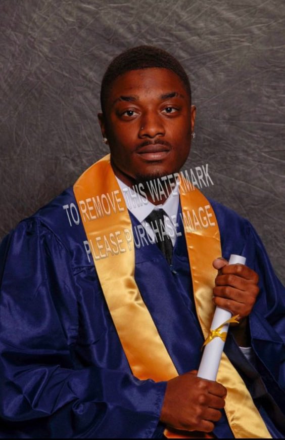 Burns Bunch Senior Shoutout: John keeps me laughing, always check on me and his “siblings” and show great determination. I can’t wait to see what you do in the future John! <a href="/trvpnxtdoor_/">John Alexander</a> <a href="/NimitzFootball2/">Nimitz Football</a> <a href="/NimitzHS_AISD/">Nimitz High School</a>