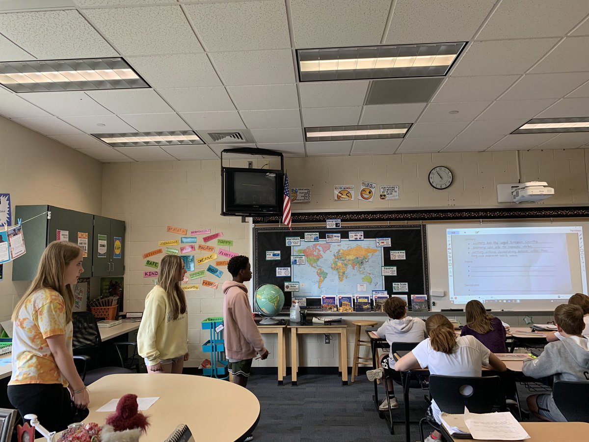 MrsBlumCM's tweet photo. Trading places in class today! Students became the teachers to share information with classmates about European countries they researched ๐ @TeamNSIS #TeamIndy #jigsaw https://t.co/sOZnHdteKY