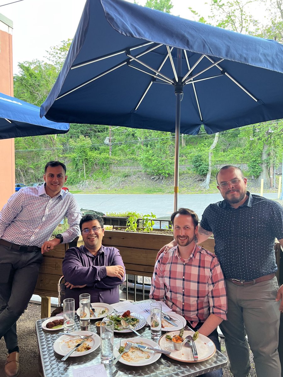 Sarbajit Banerjee (@sarbajitbanerj1) on Twitter photo Random multigenerational chemfam gathering <a href="/ldjesus_/">Prof. Luis R. De Jesús Báez</a> <a href="/DA_Santos_/">David Santos</a> and Kenny Kort Random multigenerational chemfam gathering <a href="/ldjesus_/">Prof. Luis R. De Jesús Báez</a> <a href="/DA_Santos_/">David Santos</a> and Kenny Kort
