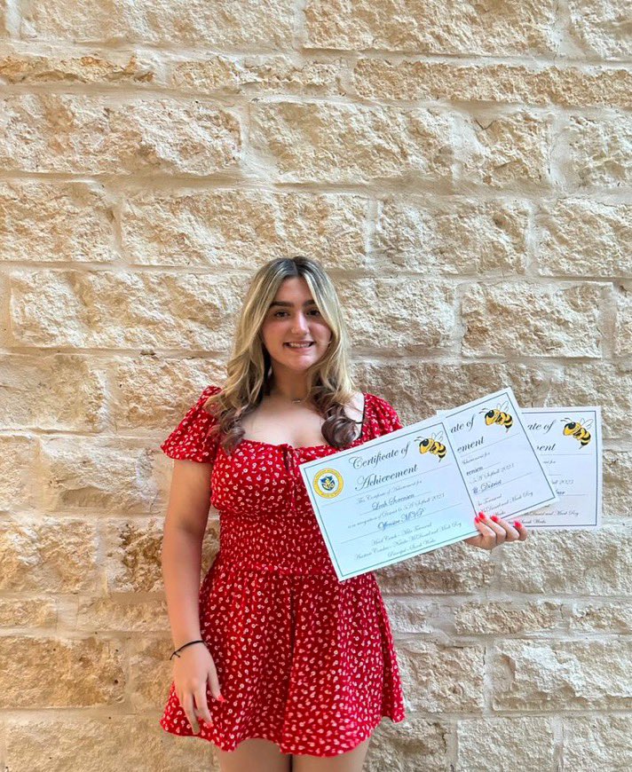 NTXACES16u's tweet photo. Congratulations to our NTX Ace 2026 C/3B Leah Sorensen on being awarded for her hard work on and off the field. Leah received: Newcomer of the Year, Offensive MVP, and Academic All District. Great job on the field and in the classroom Leah. #AcesStrong πͺπ»π₯ https://t.co/eV5zQuXaGa