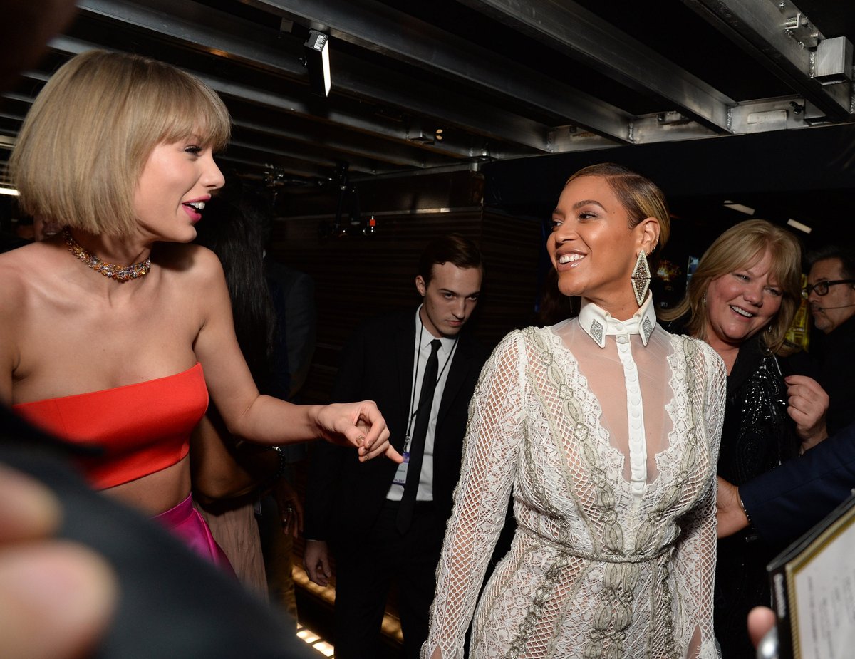 enews's tweet photo. Taylor Swift and Beyoncé are about to RUN the summer concert circuit. 👑 🎶 #TheErasTour #Renaissance https://t.co/2tXgrRlmj8