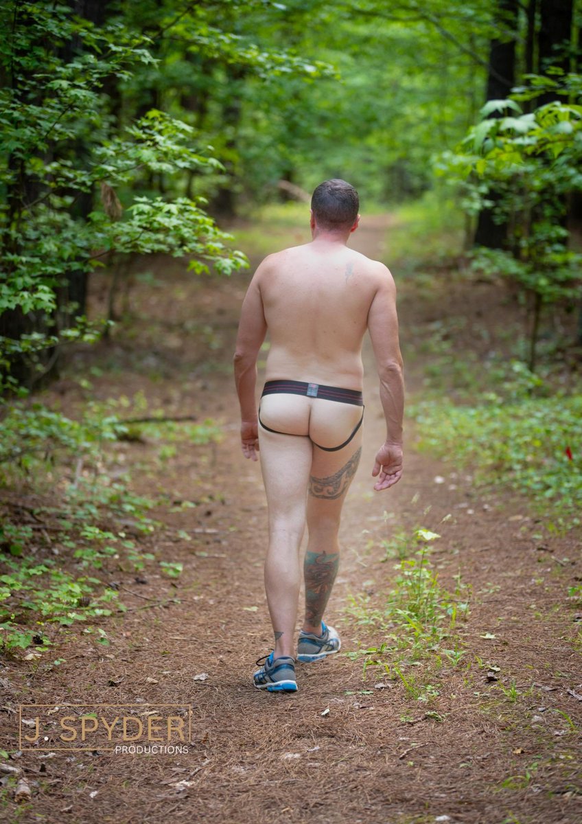 imagingbytaye's tweet photo. Part 2: @Scuba_Daddyxxx
He stripped down to his @nastypig #jockstraps during our shoot! Such a good time photographing his handsome man!
#jspyderproductions #malephotography #meninnature #gayphotographer #LGBTQ #gayveteran #collabs #bodypositivity #malebodypositivity https://t.co/7qjmv9Paz4