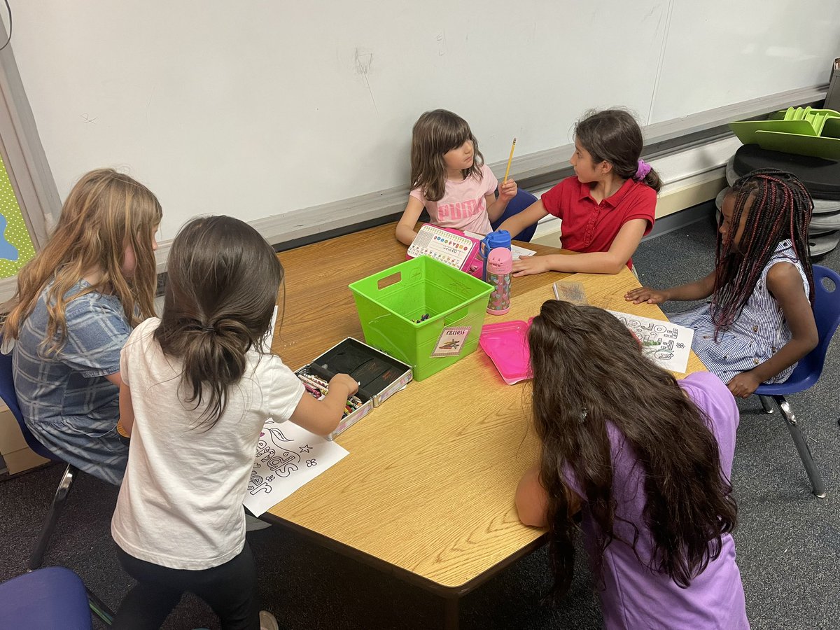 Coloring with our 3rd grade buddies for friendship week! <a href="/Crestview_NKC/">Crestview Elementary</a> <a href="/MrsFitz107/">Cara Fitzgerald</a> #CrestviewWeBelong