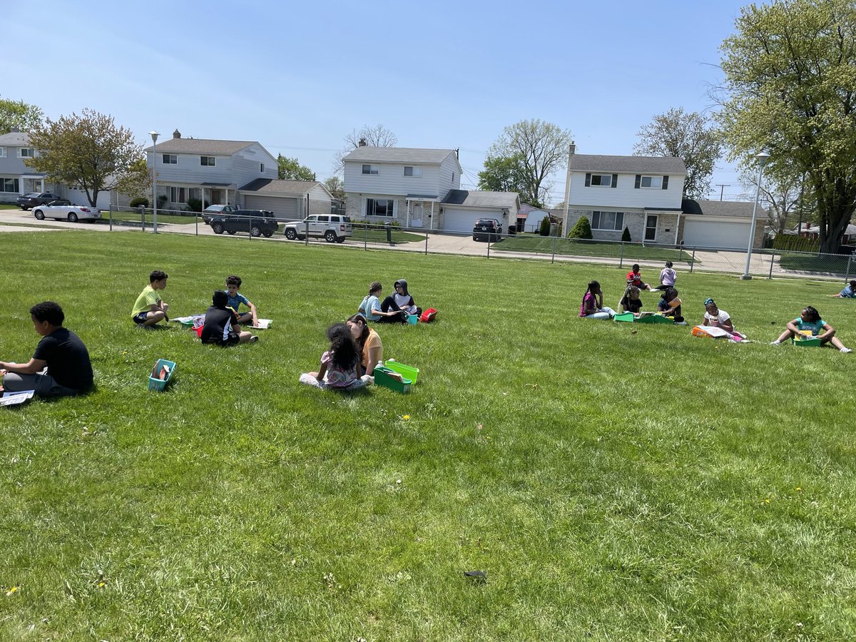 Beautiful day partner reading in the sun! <a href="/hillerwildcats/">Hiller Elementary | The Lamphere Schools</a> #wearelamphere <a href="/MSchmidt2019/">Mackenzie Schmidt</a>