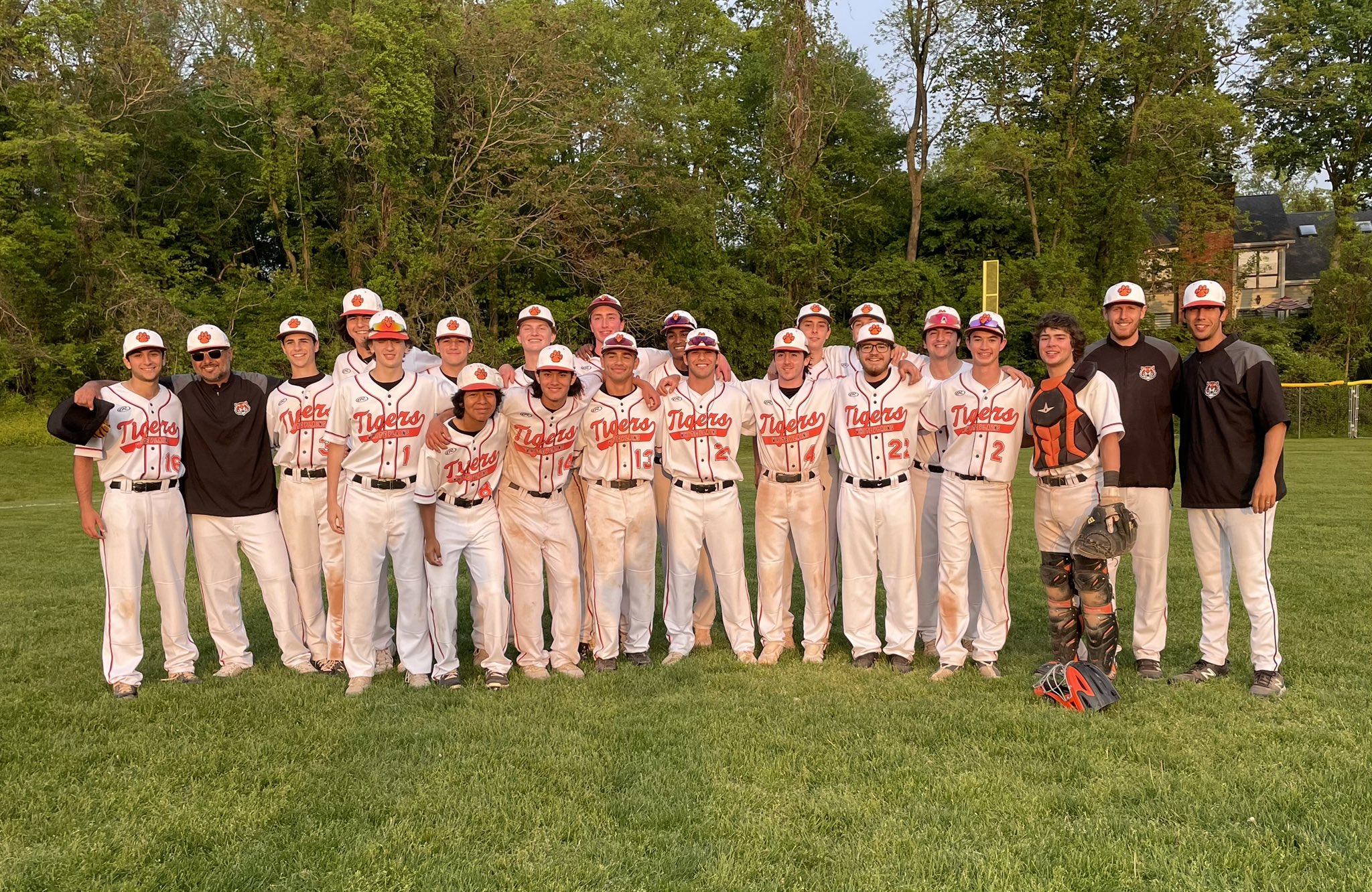 White Plains Baseball on Twitter "League Champs!! 64 Win vs a tough