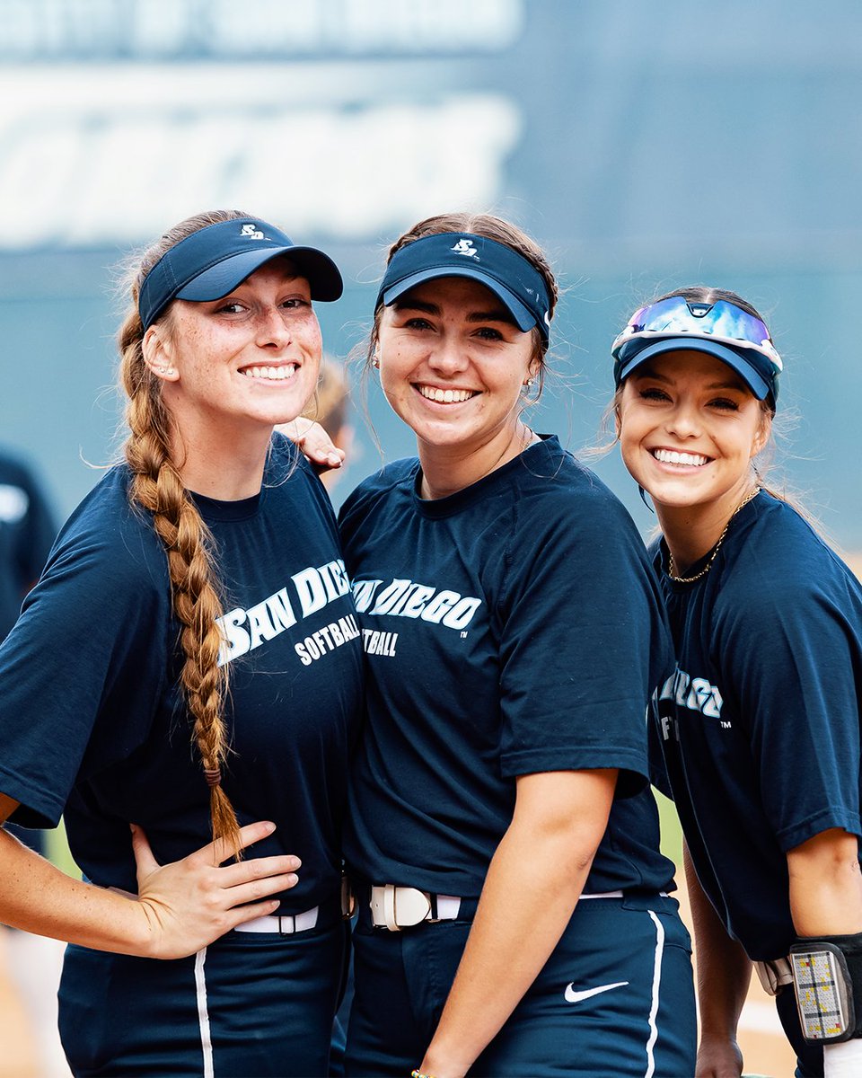 USDSoftball's tweet photo. A super senior shoutout goes to pitcher Madison Earnshaw! 🌟

Earnshaw ranks fourth all-time in pitching appearances and sixth all-time in strikeouts at USD heading into the final week of her career. Thank you for everything Madi 💙

#GoToreros #TimeToRise https://t.co/ofWEf6KptU