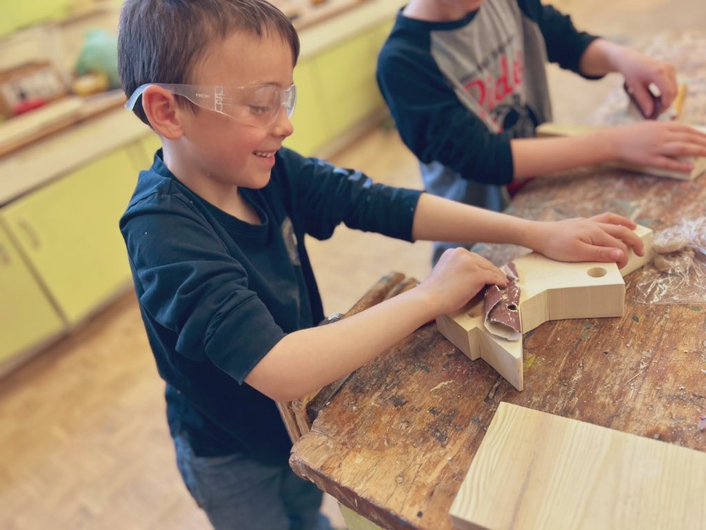 jeremystaveley's tweet photo. Grade one “If I build a Car” project continues. #handsonlearning #yukoneducation #makertime https://t.co/AMO8e3LTR7