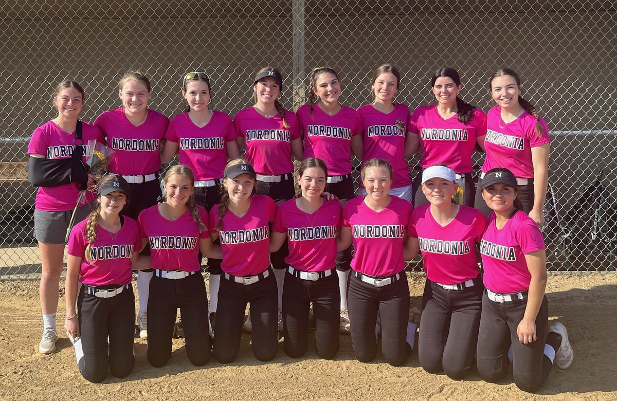 NORDONIASBALL's tweet photo. 🤩 KNIGHTS WIN 🤩

Varsity went to Kenston today and won 11-10!!

A total team win with 15 hits, 3 homeruns, and Isla Lepri with the W!!!

We will play again tomorrow at home vs. Normandy 🥎

And we broke out the pink unis 😍🩷 https://t.co/Cp1vWQfkUr
