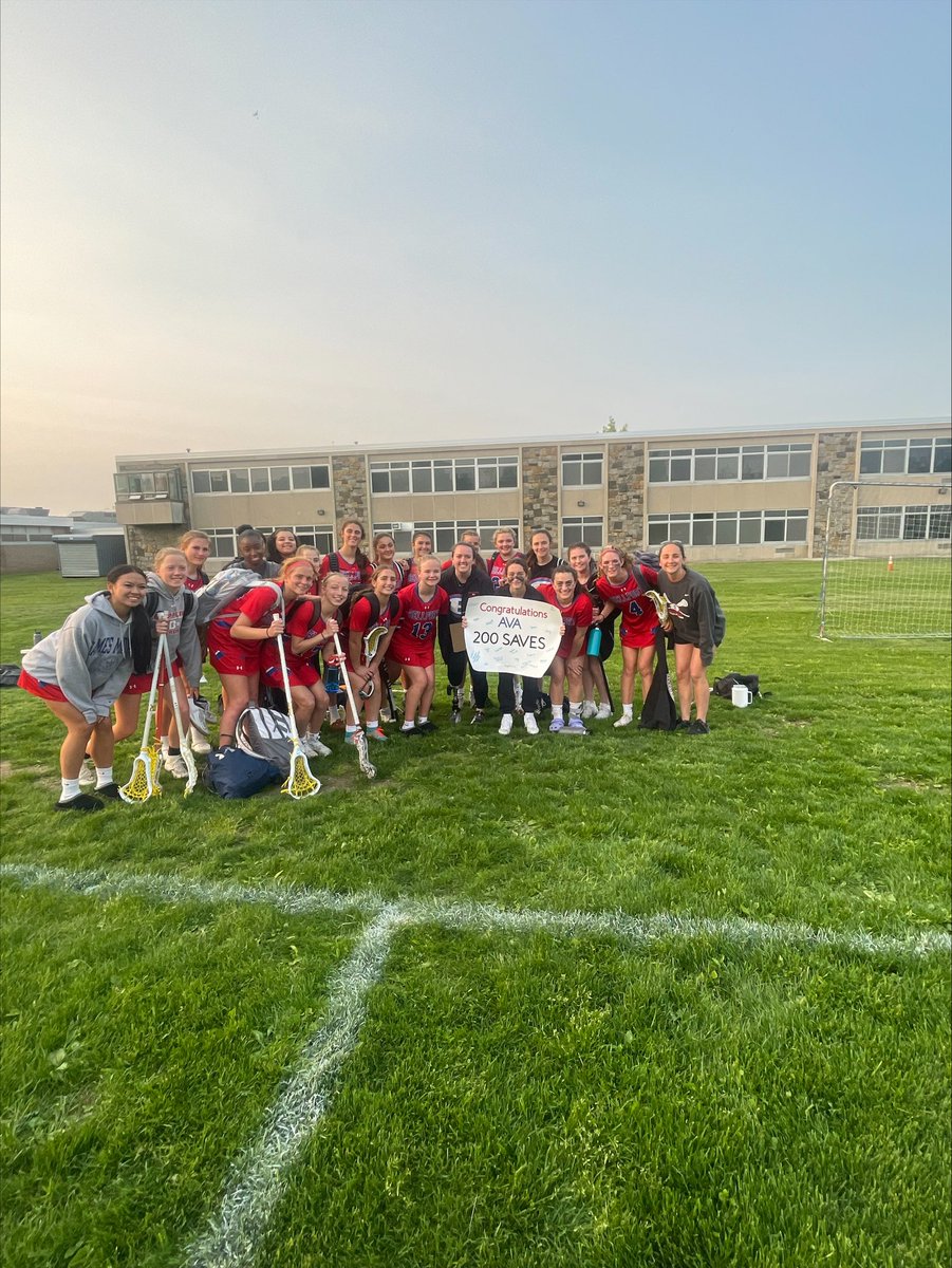 BellportAthlet1's tweet photo. Congratulations to the varsity girls lacrosse team on their win against john glenn. Their 13-4 win secured themselves a spot in the playoffs for the first time in program history!! Great team win! Good luck to the girls as they prepare for playoffs. #clipperpride https://t.co/5saxFL3wlm