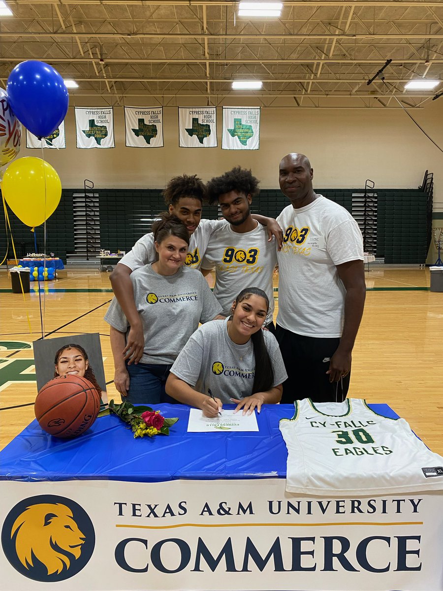 Congrats to @Harper_Biley and @TheBiley5 on your commitment to @Lion_WBB. Best of luck on your next chapter! 🏀 Always an Eagle 🦅