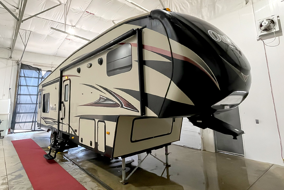 SylvanLakeRV's tweet image. After hours🚨NEW INVENTORY ALERT🚨

The 2014 Keystone Outback 286FRL (Stock 3112) is a super-lite pre-Owned 5th Wheel available for sale now!!

sylvanlakerv.com/listings/2014-…

#preowned #rvforsale #alberta #5thWheel