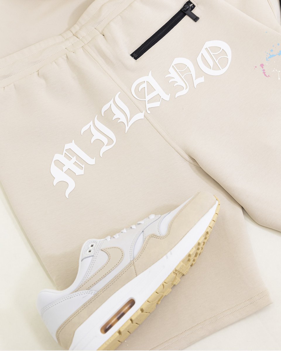 topsnbottomsusa's tweet photo. Elevate your look with this stunning combination of Nike Air Max Premium Sanddrift and Roberto Vino outfit. 👟

#NikeAirMaxPremium #Sanddrift #RobertoVinoOutfit #FashionForward #SneakerSwag #FashionStatement #FootwearFashion" https://t.co/IsKVM6YABI
