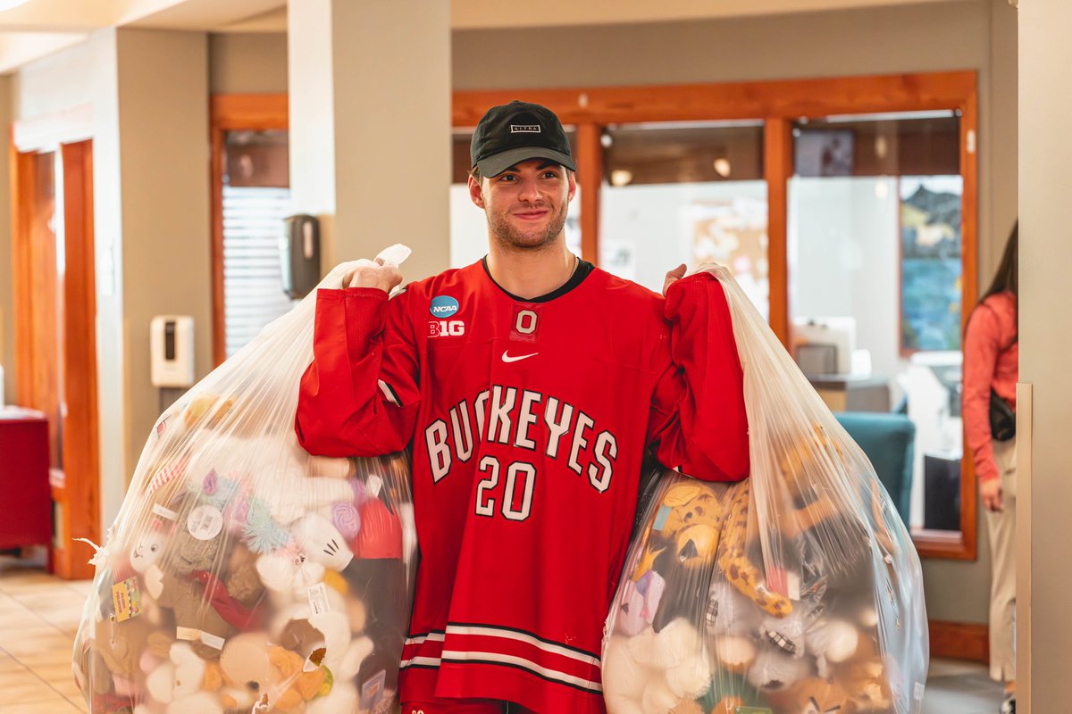 One of our favorite days of the year … delivering the Teddy Bear Toss collection to <a href="/RMHCofCentralOH/">RMHC of Central Ohio</a>❤️

🧸 Thanks to all who donated! 

#GoBucks