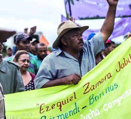TarekWiliamSaab's tweet photo. #JUSTICIA…  El Ministerio Público @MinpublicoVEN a través de las Fiscalías 60 Nacional y 18  #Guárico en el caso  del líder campesino CARLOS CEDEÑO BOLÍVAR totaliza:  9 #PRIVADOS DE #LIBERTAD entre ellos uno de los #instigadores de tan atroz hecho:  además de 4 #ORDENES DE APREHENSIÓN a sus #Cómplices #MATERIALIZADAS  y 1 por ejecutar en contra de 3 Sicarios y 2 #ALLANAMIENTOS realizados #NoAlSicariatoCampesino