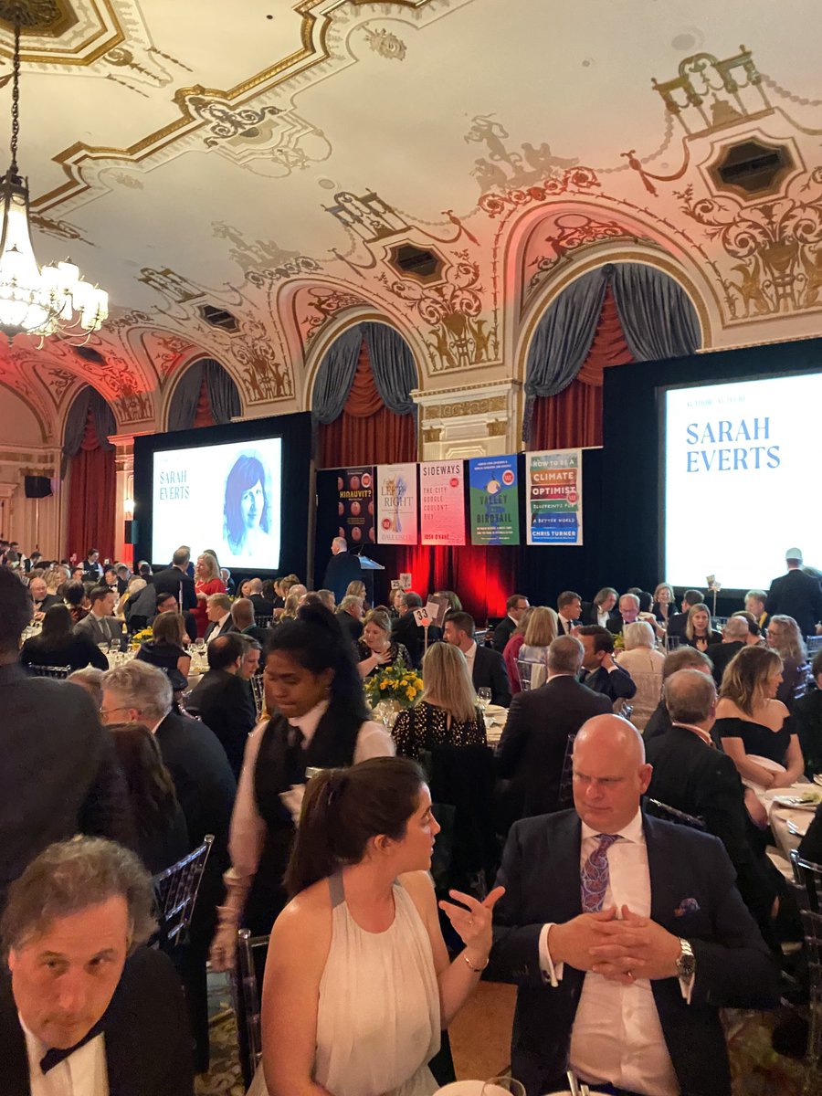 Thanks so much ⁦<a href="/EarnscliffeCda/">Earnscliffe Strategies</a>⁩ for the invite to Politics and the Pen.  Such a fun and amazing evening.  Met an amazing author ⁦⁦<a href="/janicemcd/">Janice McDonald LL.D (Hon) ICD.D</a>⁩