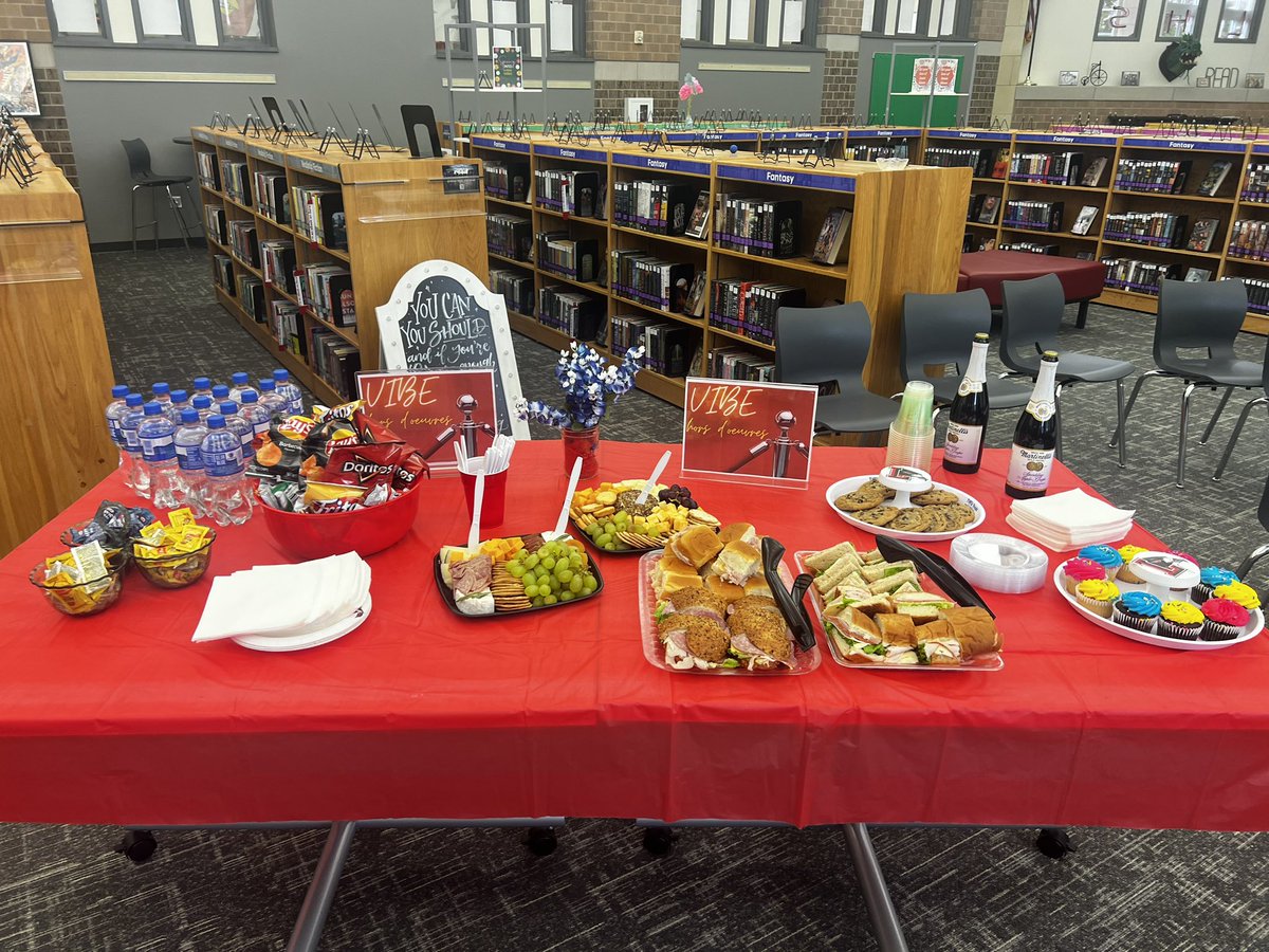Our VIBE (Very Important Badge Event) happened today! The top 10 teachers that earned badges for participating in professional leanings over the year were invited! ❤️🖤❤️ <a href="/Lotz_Learns/">Mrs. Lotz</a>  <a href="/Hamilton_LMS/">Chelsea Hamilton, M.Ed.</a> did an amazing job! 🫶🏻