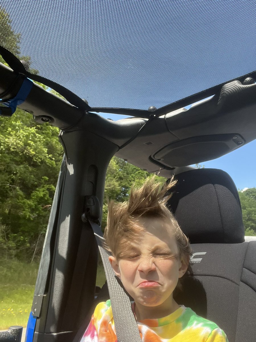 Whodeeknee's tweet photo. @Jeep hair, don’t care :) Show me your jeep hair photos https://t.co/S7uDtAXRHl