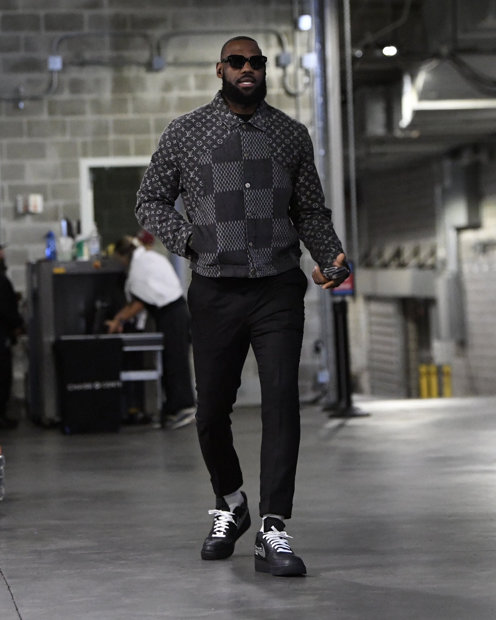 Complex Sneakers on X: .@KingJames arrives for Game 5 in “MoMA