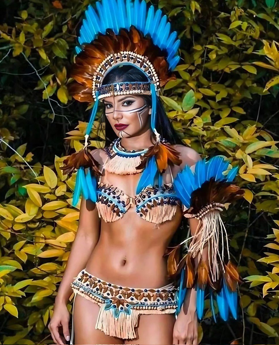 Follow: @nativeamerican_lovers_ for Daily updates 👉🇱🇷♥️
.
.
#nativeamericanheaddress #nativeamericanindians #cherokeelife #indigenousyouth #nativeamericanindiandog #nativeamericanmade