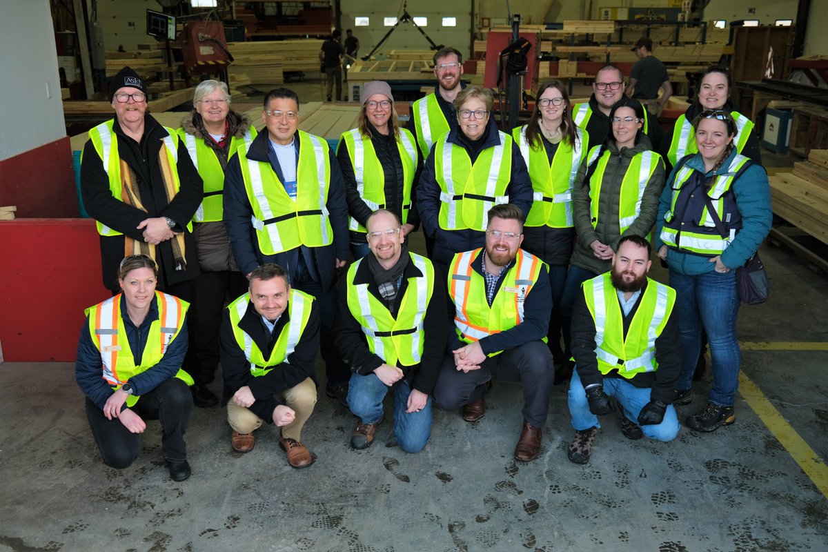 InvestCityofPG's tweet photo. It's #EcDevWeek and the British Columbia Economic Development Association is highlighting stories about innovative projects from around the province. #PrinceGeorgeBC story features our recent Low Carbon Leadership Tours.
Read the full story here ➡️ https://t.co/CKDF5ECLOQ https://t.co/KMHrwjoEcC