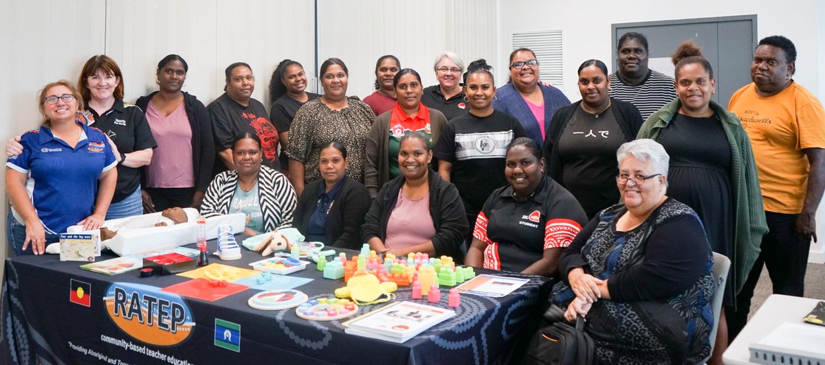 jcuCASE's tweet photo. Say hi  to our early childhood education and care @JCURATEP students. They're training in Cairns, travelling all the way from Injinoo, New Mapoon, Yam Island, Umagico, Bamaga, Doomadgee and Yarrabah. Keep up the great work! Find out more about RATEP: https://t.co/ZWBidRYQQy @jcu https://t.co/DH0E8fL4cJ