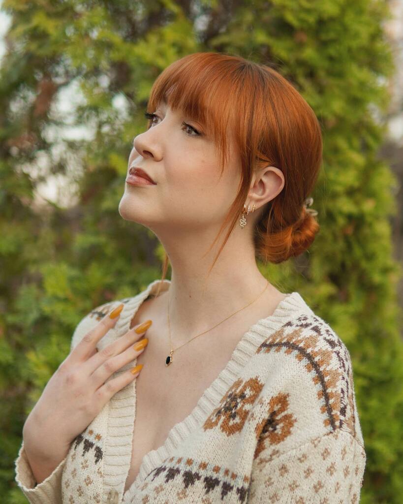 Elizabeth Greer Turnbull (@elizabethturn) on Twitter photo It’s finally warm enough to hang out in our backyard and I’m loving it (though I am slightly terrified of the gigantic murder of crows that convenes here twice a day) 🙃 how cute are these new pieces from <a href="/analuisany/">Ana Luisany</a> ? Little snakes and sparkly hoops… instagr.am/p/CsFXGLSJS7T/ It’s finally warm enough to hang out in our backyard and I’m loving it (though I am slightly terrified of the gigantic murder of crows that convenes here twice a day) 🙃 how cute are these new pieces from <a href="/analuisany/">Ana Luisany</a> ? Little snakes and sparkly hoops… instagr.am/p/CsFXGLSJS7T/
