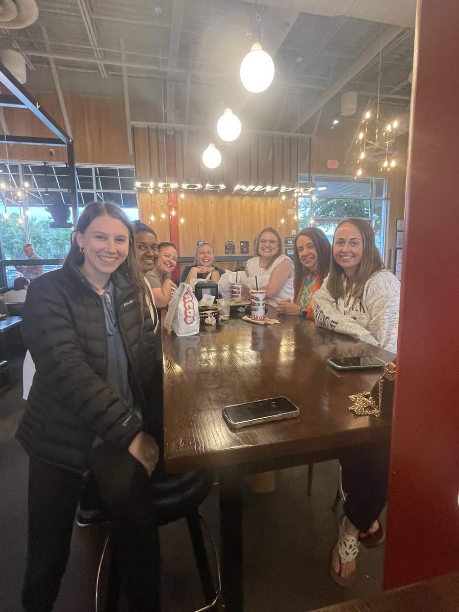 psharon5's tweet photo. Torchy’s Spirit Night @CopelandCFISD https://t.co/Zj7ip8zRvz