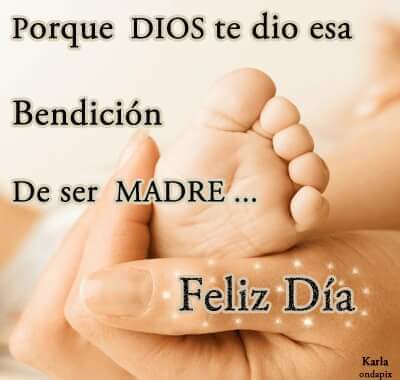 lettyhdez's tweet photo. @MyriamMonteCruz Feliz Día de las Madres, espero tengas un excelente día, mucha suerte en tu presentacion de ahora 🥰🌹🥳✨🎤🫂😘🎉♥️ Diosito te Bendiga y te cuide siempre 🙏 https://t.co/1Fr4HRJ0Ic