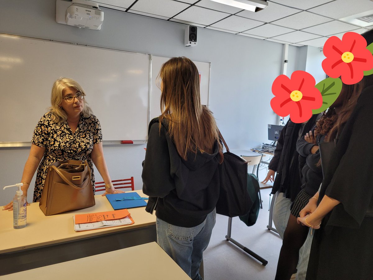 GuimonnetCh's tweet photo. Rencontre avec Béatrice Penaud-Ducournau juge des libertés et de la détention et vice-présidente du tribunal judiciaire de Pontoise : une moment riche en explications juridiques et humaines
@LyceePissarro #DGEMC
#EMC https://t.co/GuPu9I7qp6
