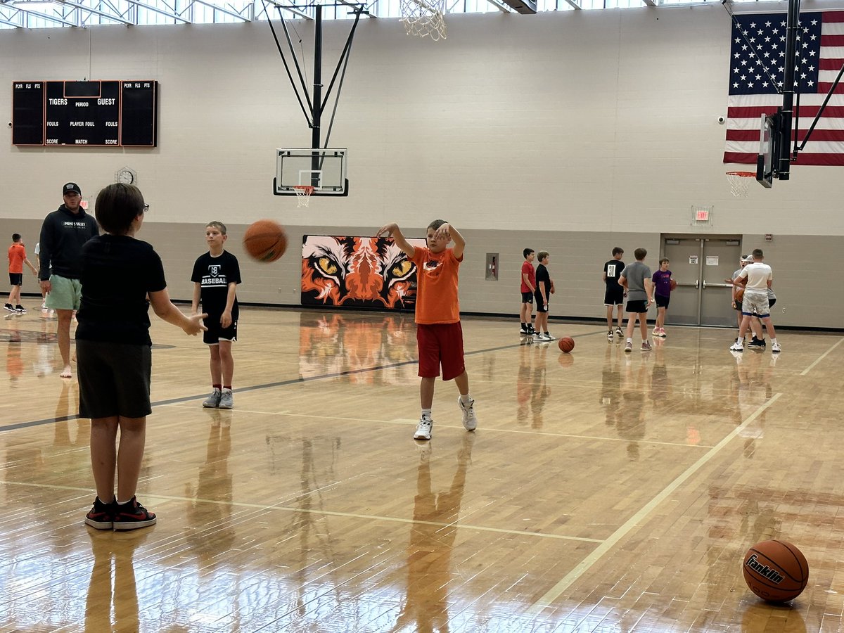 Thanks to our HS Players and Coaches - and JH Coaches who come in to Junior Tiger Camp and make it a great experience for our youth! The future us bright! #tigers <a href="/Bchvatal12/">Braxton Chvatal</a> <a href="/SamPost06/">Sam Post</a> <a href="/HanisCash/">Cash “$” Hanis</a> <a href="/AustinFrana/">Austin Frana</a> <a href="/layne_ruzicka/">Layne Ruzicka</a> @ReidKarnatz <a href="/nschluter9/">Nathan Schluter</a> <a href="/3Jordanwalter/">Jordan Nelson</a>