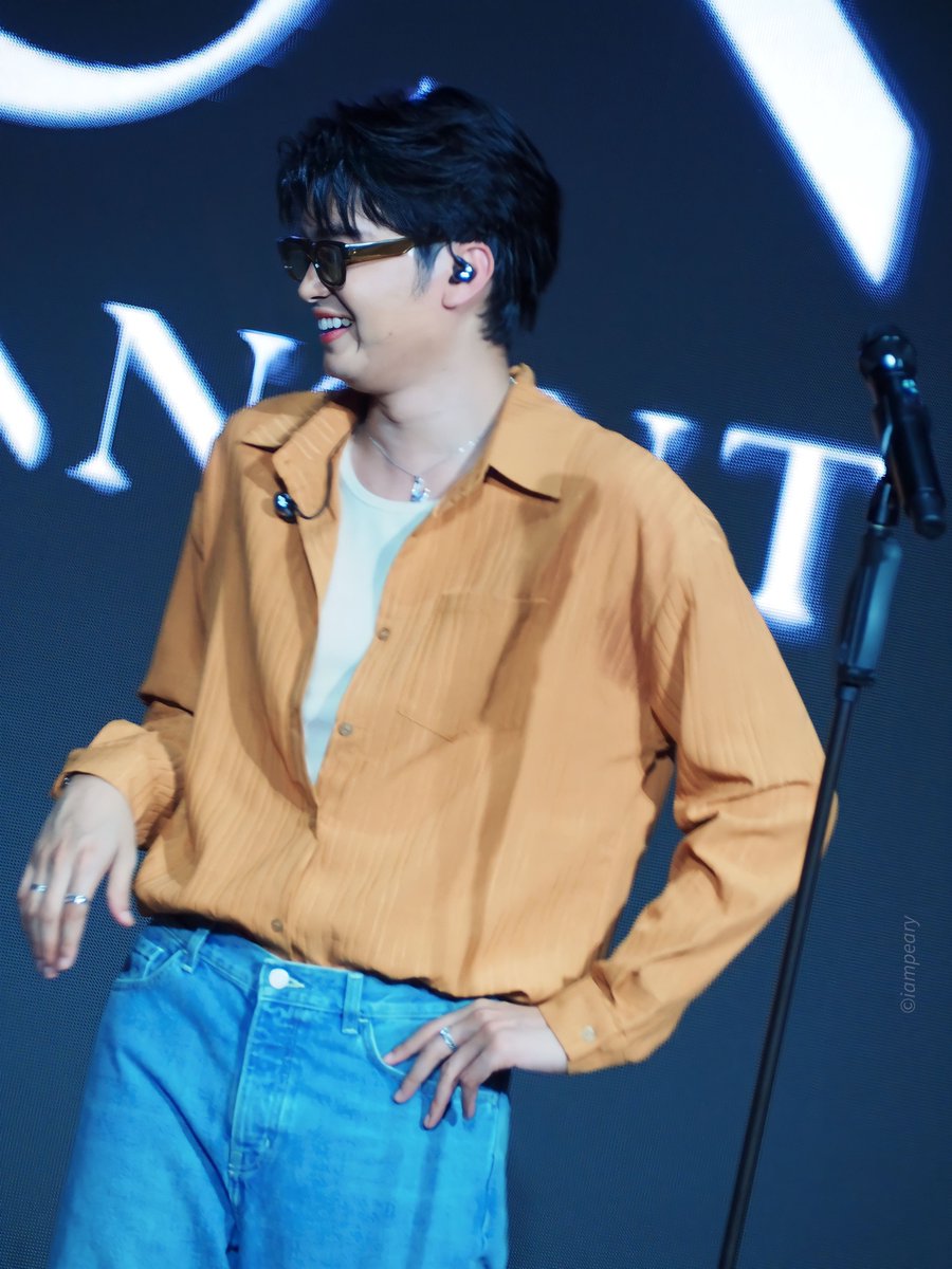 iampare_p's tweet photo. นั่นรอยยิ้มหรือแผ่นดินไหว เธอยิ้มทีไร ฉันหวั่นไหวทุกที 🌋

มีรอยยิ้มสดใสปัยนัลนัลน๊าาา 🥹

#FWDMusicLiveFestxNONT 
#FWDMusicLiveFeat 
#NONTTANONT
Siam squre one | 25.05.2023 https://t.co/Fz4JxYQBUz