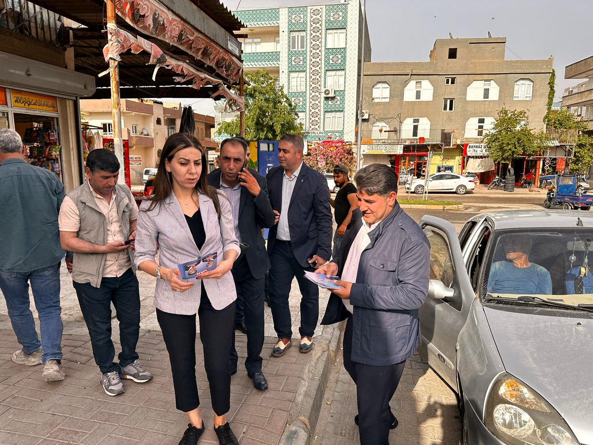 urfahaberr's tweet photo. Bu günkü durağımız eyyubiye kurucu il başkanımız. @AvAhmetTuysuz  ilçe başkanı @HalilDemirda9  kadın çlm.bşk  @ArkanRuken il ve ilçe başkan. yardımcılarımız birlikte esnafımızı Ziyaret ettik. 
2.tur. için destek istedik.@devapartisi @herkesicinCHP @abdullahyesil63 @HasanCakici63 https://t.co/8atQpDv5JU