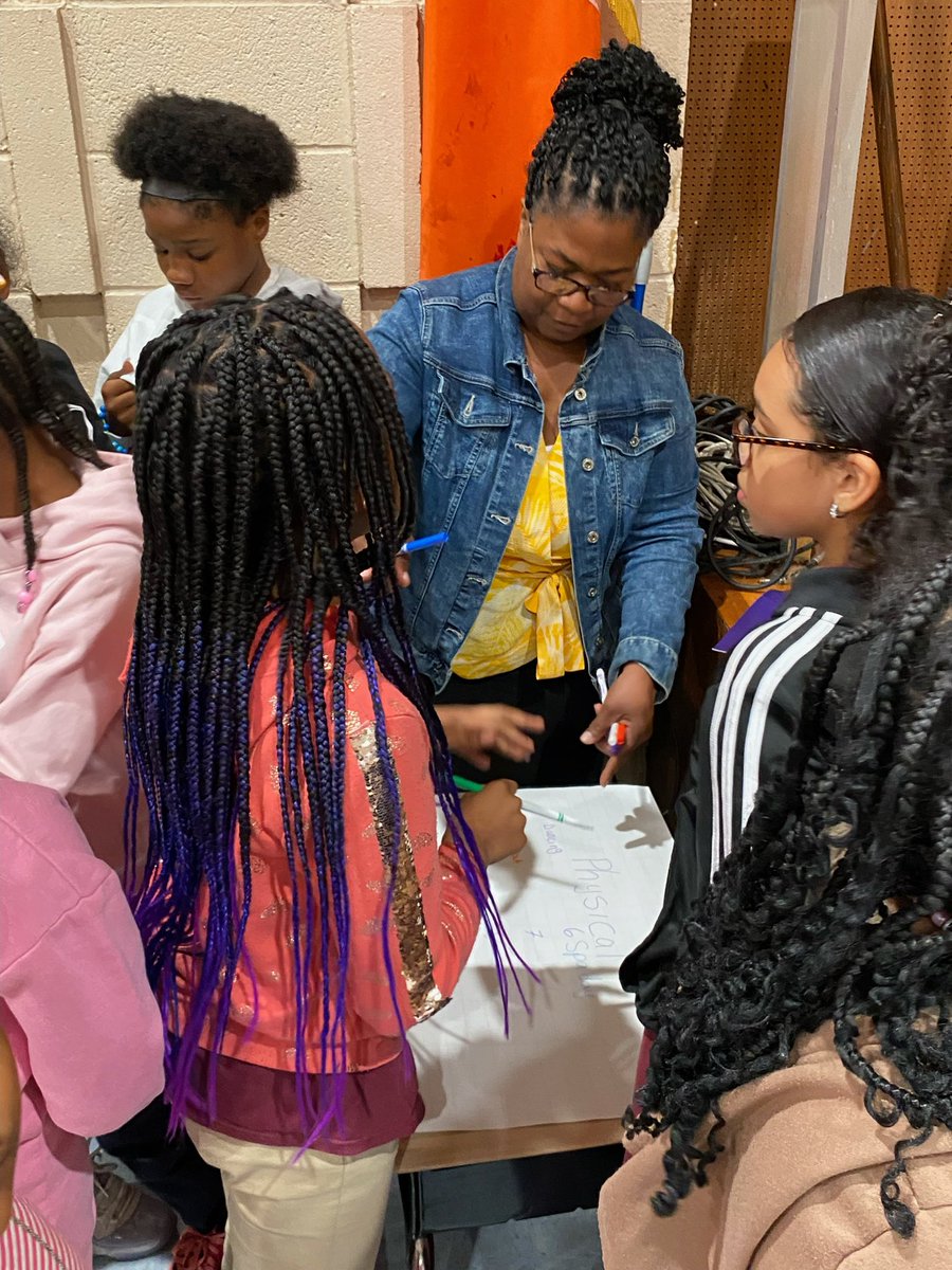 District23Rising tweet media