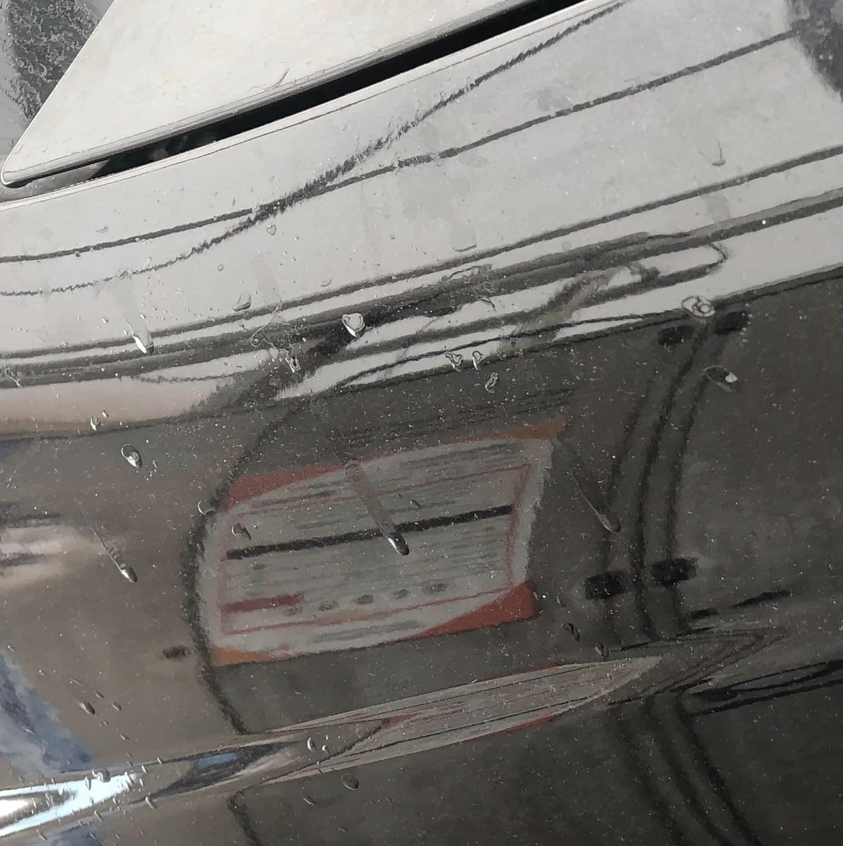 ❌ Desde aquí nustro apoyo a las compañeras de <a href="/ContigoCastalla/">Contigo Castalla</a>, que han sufrido una agresión en el vehiculo que llevaban con propaganda y megafonía, de un vecino que les tiró pegamento en un cubo y les rompió dicha megafonia. Ya están en marcha otra vez, NO LAS VAN A CALLAR