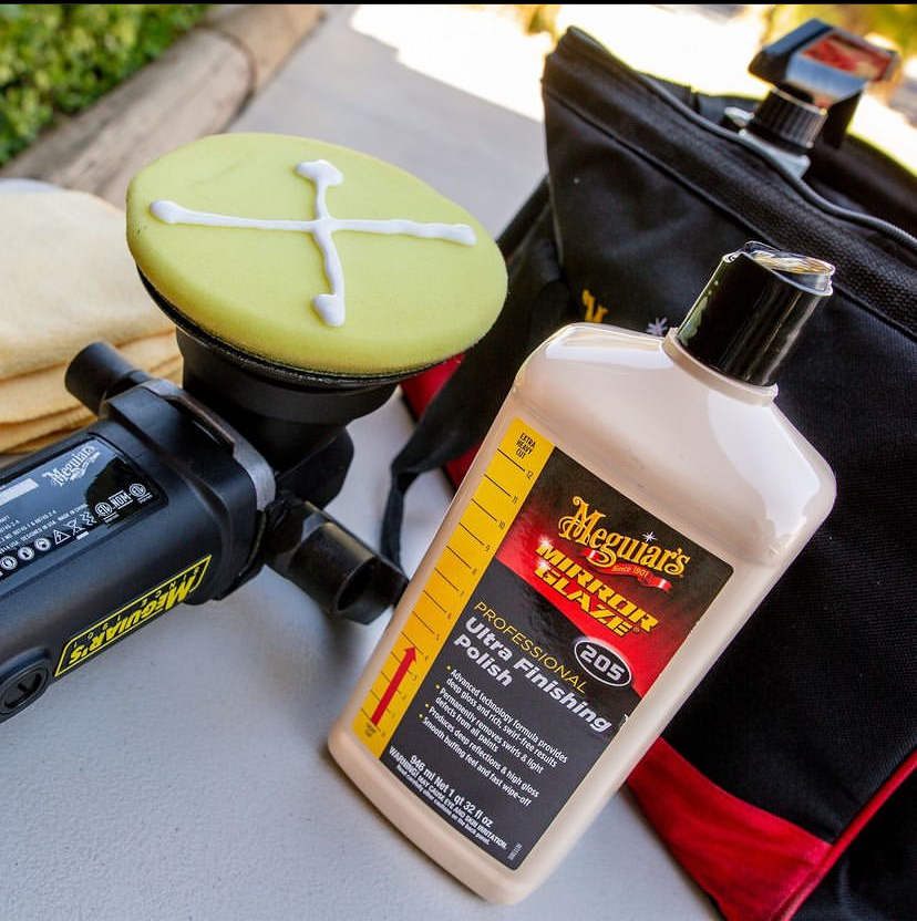 Meguiars's tweet photo. Do you have light defects to remove? M205 Ultra Finishing Polish will remove light defects while adding gloss and shine to make the color pop! π₯
#meguiars #prodetailing #compound #mirrorglaze https://t.co/hqnwfqCUQl