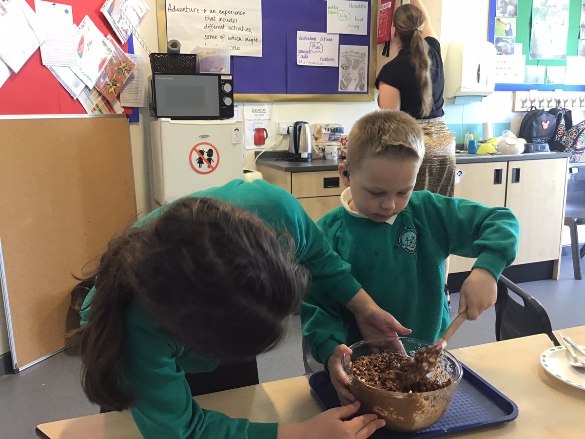 CPickeringPri's tweet photo. Our children have been busy making chocolate crispy buns for Rock Star Day👩🏼🎤🧑🏼🎤😝 @VikingFM #CashForKids #baking #IPaSS #ResourceBase https://t.co/mbxyLwTehJ