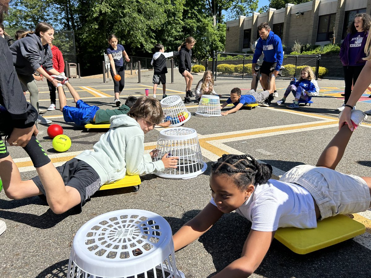 StevensCWC's tweet image. We have the best JCHS buddies!