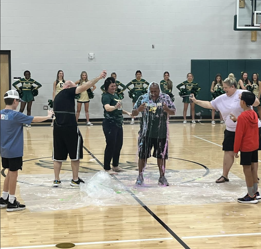 erms_DCSD's tweet image. Our last hurrah at ERMS!  Student vs. staff basketball games, potato races, and YES, silly stringing teachers! We do it all with style here! @DublinSchools #BetterTogether