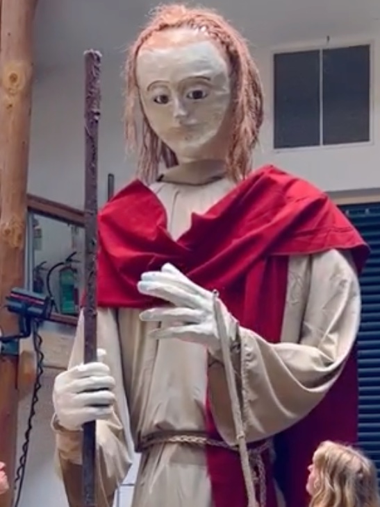 Ancient Connections (@ancientconnect1) on Twitter photo Dewi Sant will be travelling from Pembrokeshire to Ferns for the festival 🎊
Come and meet him at the parade on June 5th!! 🤝 Dewi Sant will be travelling from Pembrokeshire to Ferns for the festival 🎊
Come and meet him at the parade on June 5th!! 🤝