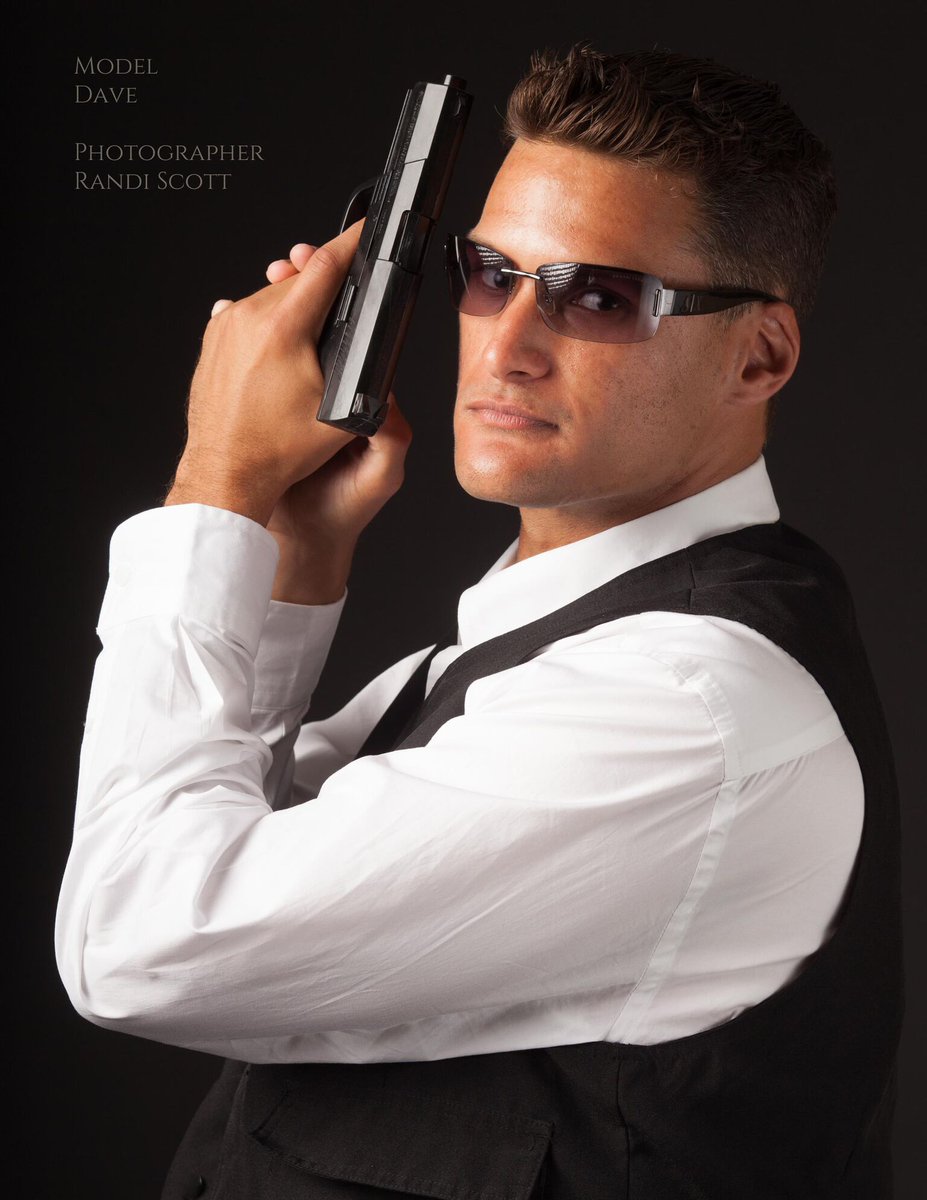 thebigguy86's tweet image. The names Bond, James Bond

Photo by Randi Scott

#malemodel #printmodel #photography #mensphotography #jamesbond #actor #bgactor #canadianactor