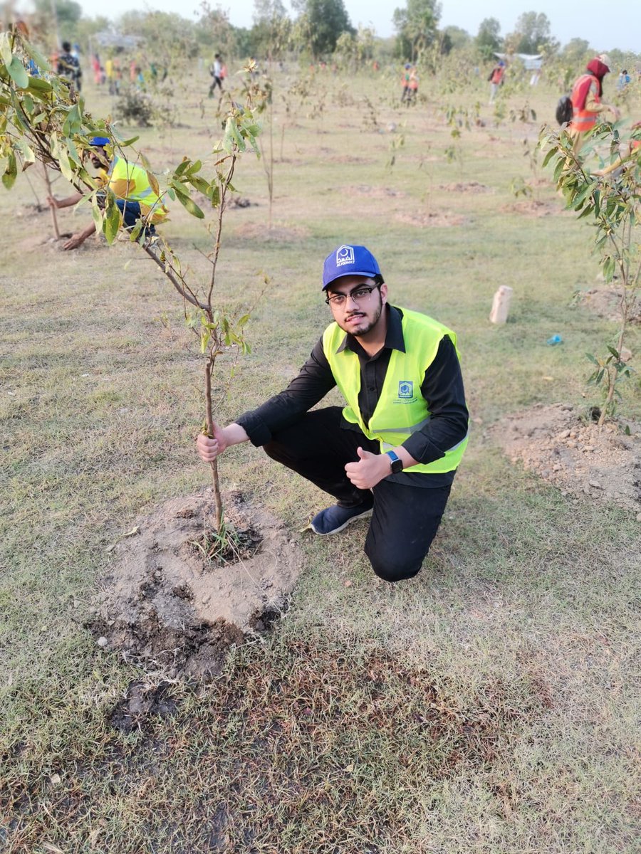HarrisNadeem10's tweet photo. Completed Volunteer in Service(VIS) for Alkhidmat Foundation Plantation Drive 2023 near Allama Iqbal International Airport Lahore.
#UCPPlantation2023
#UCPXAlkhidmatPlantation2023     #CleanAndGreenPakistan https://t.co/b2v8L7kHLu